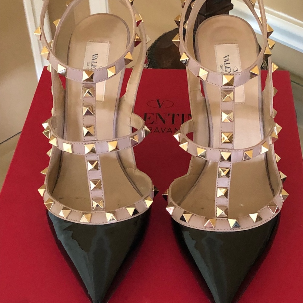 Valentino rockstud  heels AUTHENtIC